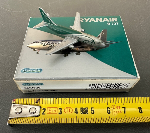 Boeing 737 Ryanair Jaguar Schabak 905/198 1:600 scale diecast Miniature Aircraft - Picture 8 of 13