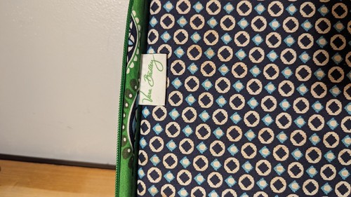 Vera Bradley Laptop Hartschale Cupcakes grün NICHT MEHR HERGESTELLT Muster Druck Tasche gebraucht 10x16 - Bild 8 von 10