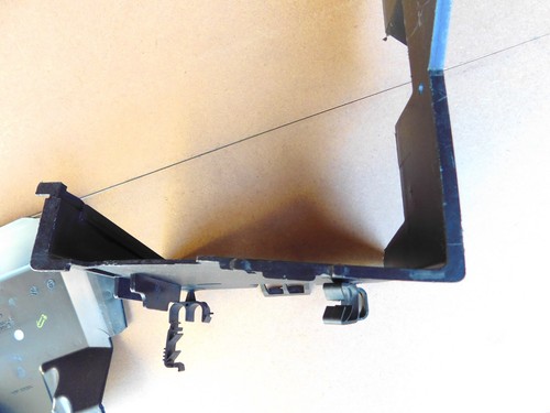 USED FORD FOCUS 2009 BATTERY BOX PARTS ECU COVER TRIM DAMAGED 3M51-12B667AK XR5? - Picture 15 of 17
