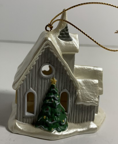 Snow Frost Falls Victorian Village Light Cover Church, Avon - Imagen 4 de 7