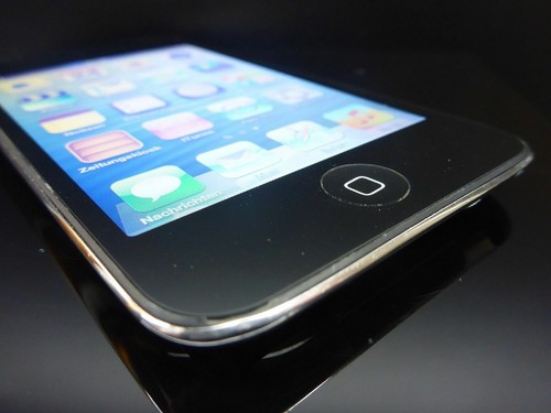 Apple iPod touch 16GB black 4. Generation ME178FD/A schwarz 4G 4th 4st - Bild 2 von 7