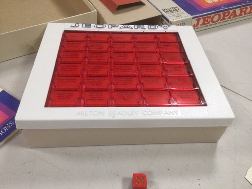 Milton Bradley Vintage Game Jeopardy New Ninth Edition 1972 - Picture 14 of 17