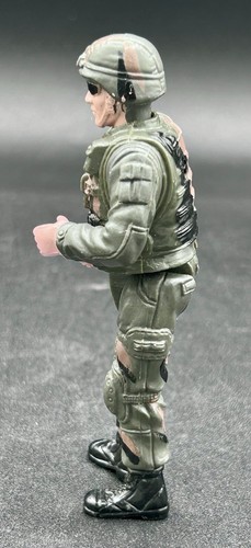 Vintage 4" Armee Militär Actionfigur mit Helm Brille Ausrüstung grün Tarnmuster  - Bild 2 von 9