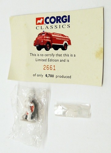 Corgi 1/50 Scale 19201 - Bedford S Emergency Tender - Cambridgeshire - Picture 4 of 5