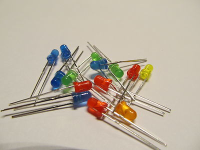 100x LED 5mm Strawhat molto Sendero Diodo RESISTORE 5mm