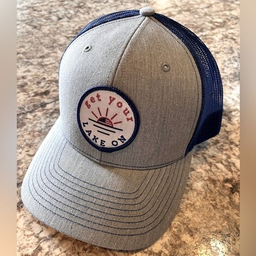 Richardson 112 Mütze Get Your Lake On Herren Trucker Einheitsgröße Druckknopflasche Netz Angeln - Bild 1 von 9