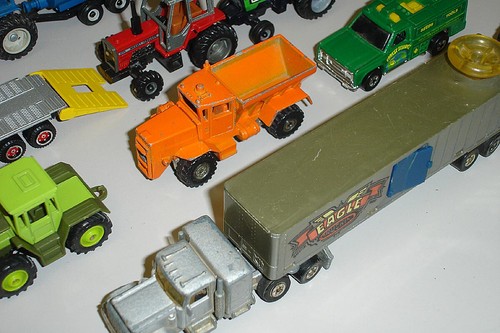 Tractors - Farm Implements - Trucks - Cars - Vintage - Hotwheels Matchbox Style - Picture 14 of 24