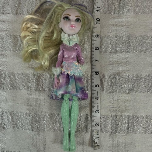 Ever After High Crystal Winter Epic Winter bambola bionda capelli fiocco di neve vestito 12" - Foto 4 di 5