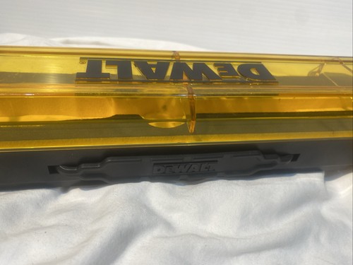 DEWALT DWMT17061 3/8" Llave dinamométrica digital calibrada 17” estuche solo sin herramienta - Imagen 7 de 12