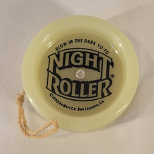 Vintage 1990 Night Roller Glow In The Dark Yo-Yo DeMert Co San Leandro CA Vtg
