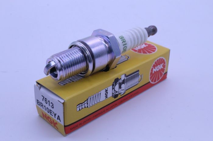NGK NGK 7613 BR10EYA V-POWER SPARK PLUG FOULING RESISTANT 7613