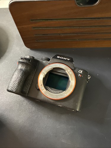 Sony A7R II 42 MP Digital Camera Body Only - Good condition. working - Picture 5 of 5