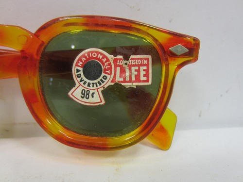 Vintage Faux Tortoise Wayfarer Style Sunglasses with Orig. Label - Picture 2 of 14