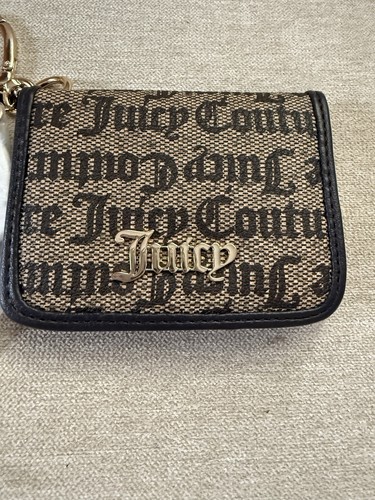 Juicy Couture Geldbörse dunkelbraun taupe gruselig Juicy mit Schlüsselanhänger Ghost  - Bild 2 von 11