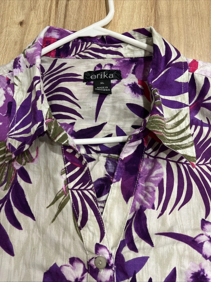 Blusa ERIKA Feminina Top Camisa Tamanho XL Botão para Cima Roxa Gola Floral - Imagem 3 de 4