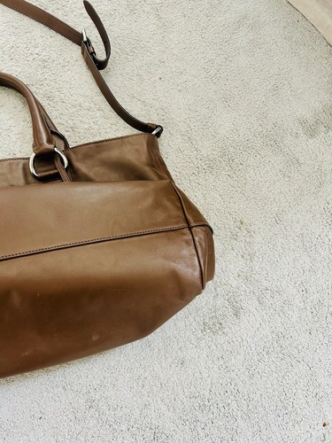 prada tote bag leather - Picture 4 of 14