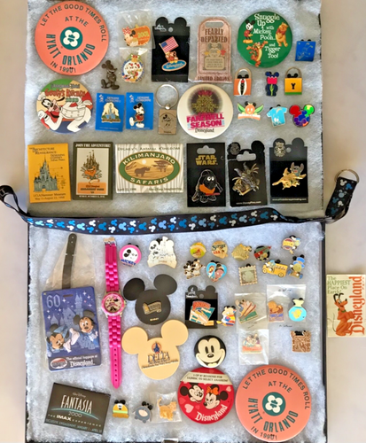 Disney Lot 50 Disneyland Pins Star Wars, Mickey Mouse Cloisonné  Pluto Holidays - Picture 1 of 9