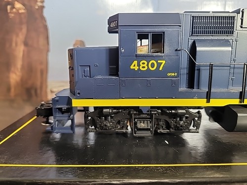 Weaver Ultra Line GP 38-2 Diesel Locomotive Baltimore And Ohio - Picture 9 of 24
