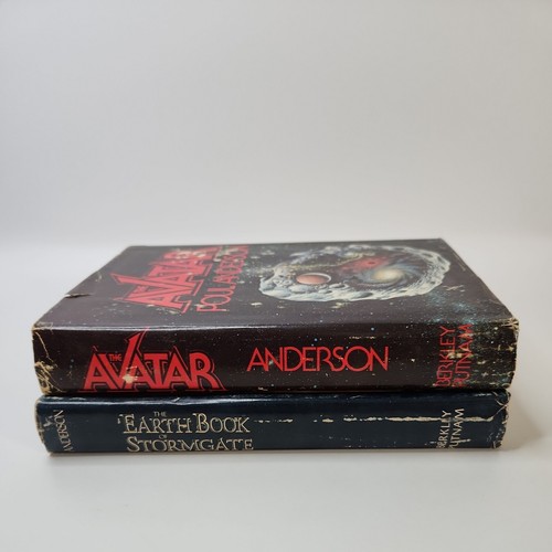 The Avatar & The Earth Book of Stormgate by Poul Anderson lot of 2 BCE HC/DJ - Foto 2 di 15