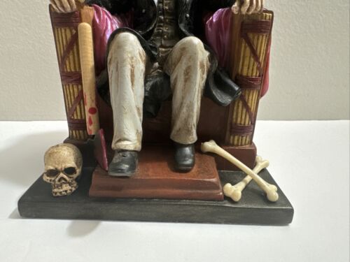 Abraham Lincoln Vampire Hunter Figurine Statue Axe Skull Bones - Picture 4 of 11