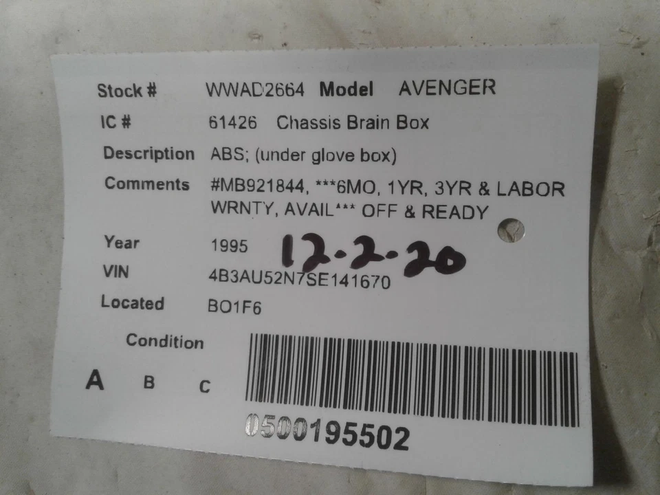 Módulo de control ABS usado se adapta a: Dodge Avenger 1995 ABS Cpe debajo de la guantera grado A Foto 3 de 4