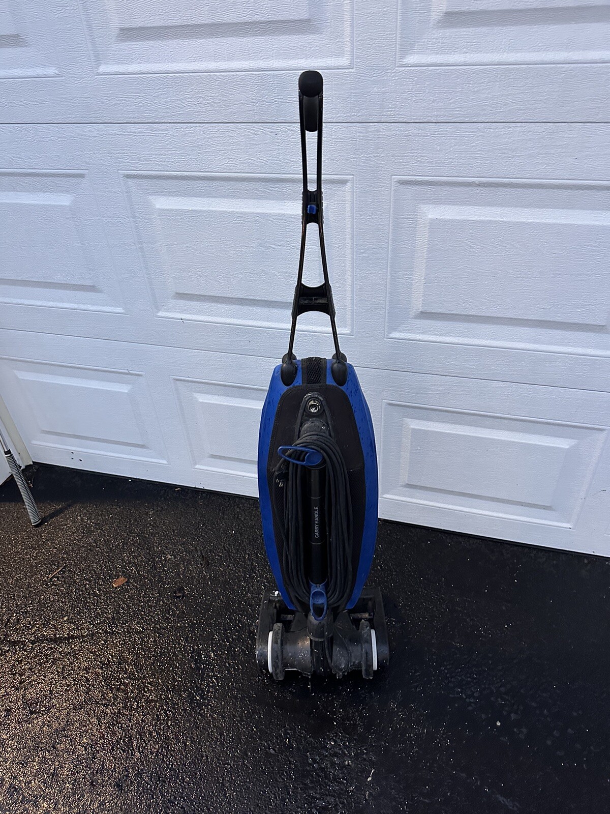 Oreck LW100 Magnesium Bagged Upright Vacuum Cleaner Lightweight Black