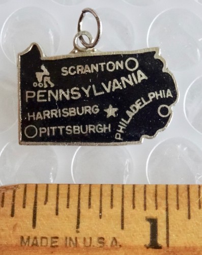 pENNSYLVANIA STATE METAL BLACK ENAMEL CHARM PENDANT VINTAGE JEWELRY neocurio - Picture 4 of 4
