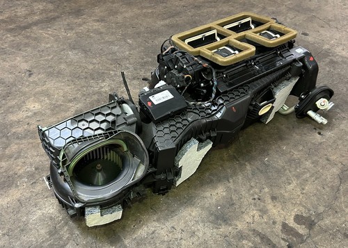 BMW F30 335i 328i HVAC AC HEATER EVAPORATOR CORE BLOWER FAN MOTOR 9207085 - Picture 1 of 4