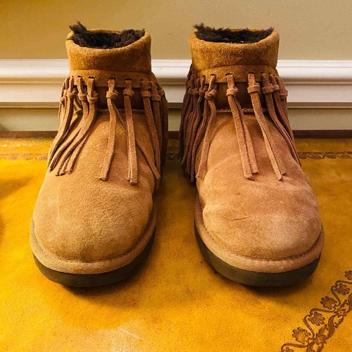 UGG Wynona Chestnut Leather w Brown Sheepskin Lining Fringe Detail Ankle Boots 7 - Picture 6 of 12