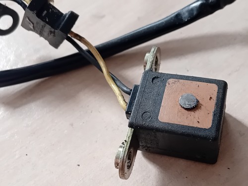 Bobina Pickup Pulsing Pick up Kawasaki Ninja ZX9R C Modello 1998 1999 Originale OEM - Foto 2 di 3