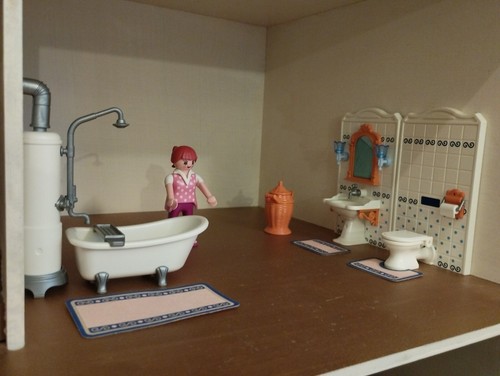 Springwood Cottage Doll's House with 7 Playmobil Sets - Picture 6 of 19
