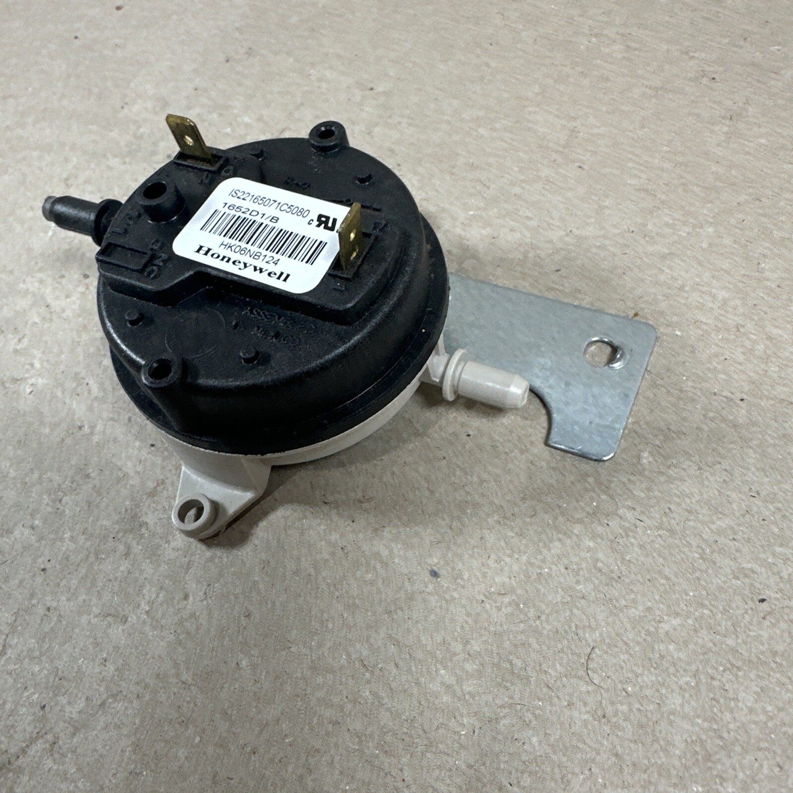 Carrier Bryant Payne Furnace Air Pressure Switch HK06NB124 eBay
