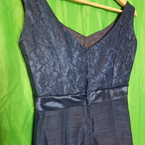 Blue Sleeveless Evening Gown Lace Bodice Accents Prom / Bridesmaid Dress - Picture 8 of 12