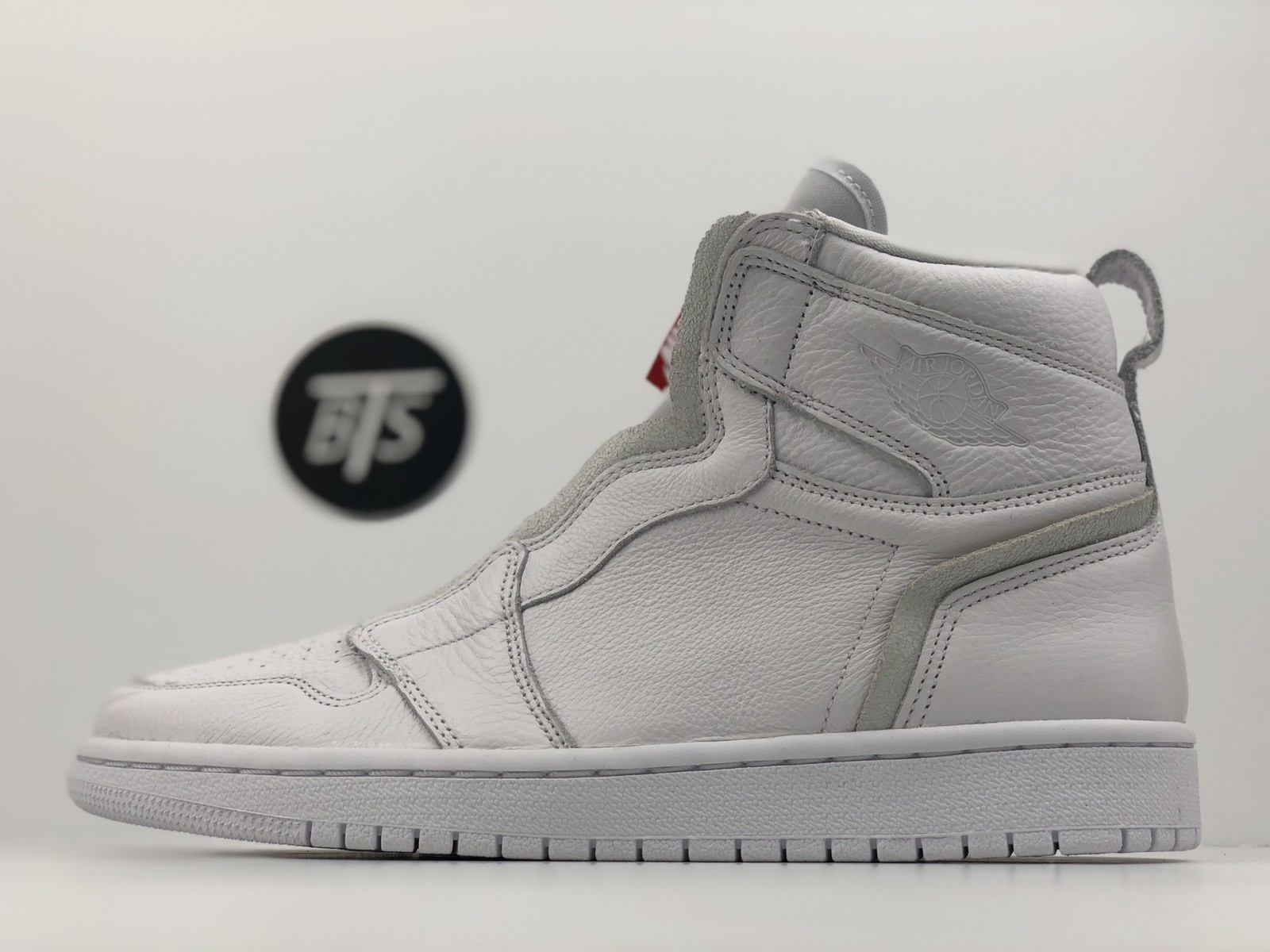 Women’s Nike Air Jordan 1 High Zip “Triple White” Comfortable Women’s Nike Air Jordan 1 High Zip “Triple White” Comfortable