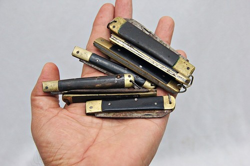 7 Pcs Lot Vintage Folding Pocket Knives: Iron Blade with Bakelite & Brass Handle - Picture 12 of 24