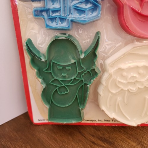 NEW Vtg Cookie Cutters Plastic Merry Christmas Santa Snowman Yuletide Hong Kong - Picture 5 of 12