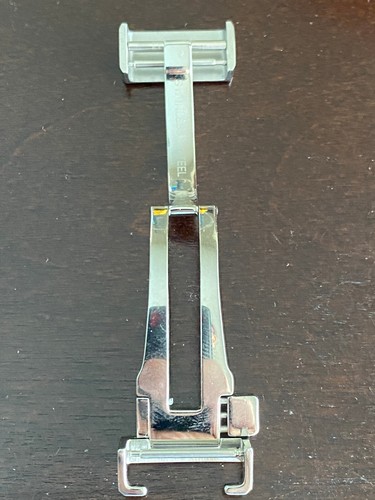 MEN'S MOVADO STAINLESS STEEL DEPLOYMENT BUCKLE, T9 07D, 18MM AT BUCKLE - Picture 3 of 3