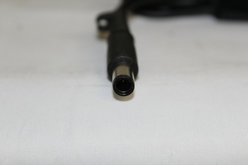 HP 677774001 19.5V 3.33A AC Adapter - Picture 2 of 3