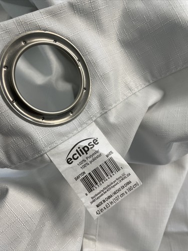 Eclipse 42x63" White (grey marks) Grommet (Single panel) Opaque washed curtain - Picture 9 of 12