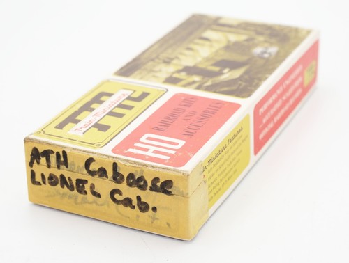 2 Cabooses New Haven escala HO rojo Athearn 1257 #717 y rojo Lionel 0817-275 C6 - Imagen 8 de 8