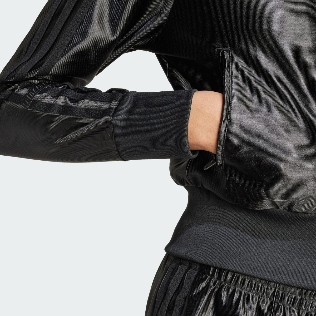 ◆adidas◆ Firebird Fitted Track Top Black IW5516 adidas WMNS Firebird Fitted Track Top Black IW5516 Japan