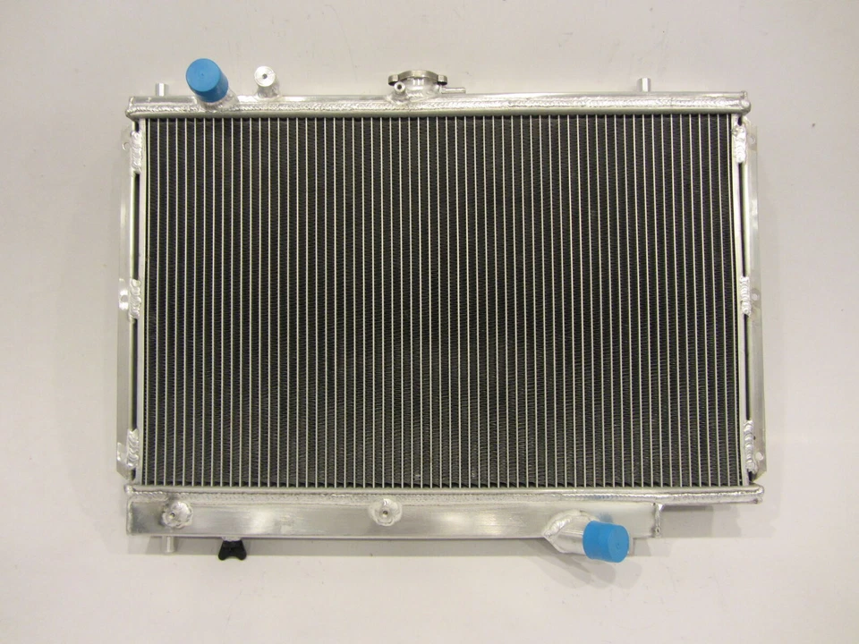 DPI:1135 For Mazda 323 1990-1995 / Protege 1990-1994 1.6/1.8L Aluminum Radiator Foto 3 de 3