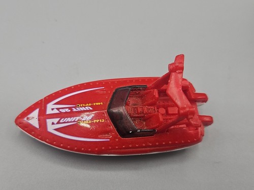 2000 MATCHBOX TOWER BOAT RED AND WHITE DIECAST & SPEEDBOAT RED, BLUE, YELLOW, - Picture 4 of 5