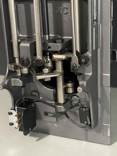 Sears Kenmore Heavy Duty Nähmaschine Modell #158.840 - Bild 17 von 19