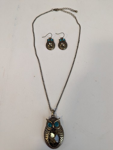 Collar-pendientes a juego de búho con gemas antiguas de oro, turquesa y amarillo ajustados de 20" para mujer - Imagen 2 de 6