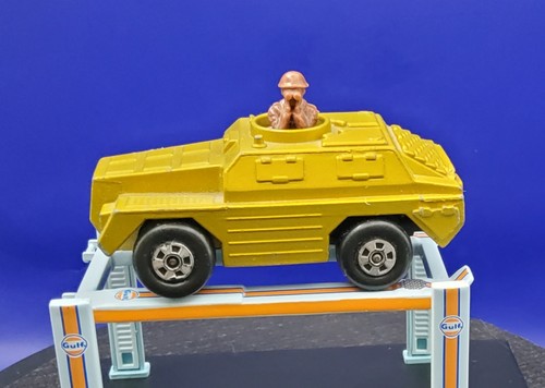 MATCHBOX SUPERFAST #28 STOAT MILITARY TANK TRUCK, GOLD - Picture 1 of 6