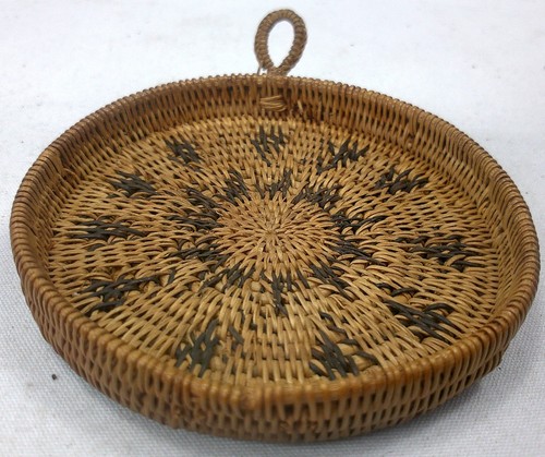 ANTIGUA CESTA DE MIMBRE TEJIDA CON TAPA - EXCELENTE ESTADO - HERMOSO DISEÑO - Imagen 18 de 21