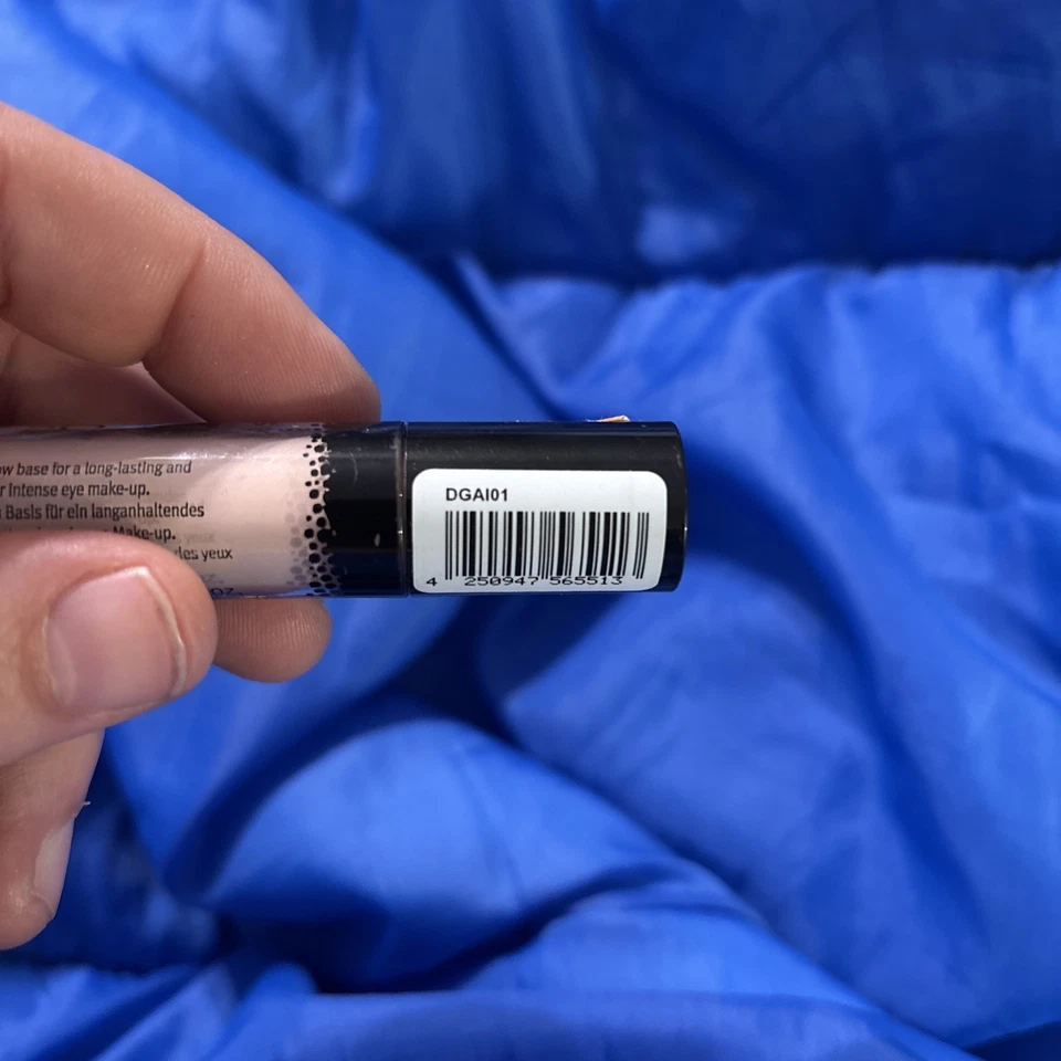 Essence I Love Colour Intensifying Eyeshadow Base 0.13 fl oz Discontinued RARE - Image 3 of 3