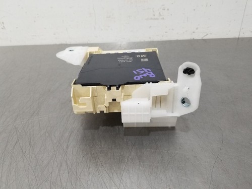 20 2020 TOYOTA CAMRY OEM MULTIPLEX NETWORK CONTROL MODULE 8922106310 - Picture 5 of 12