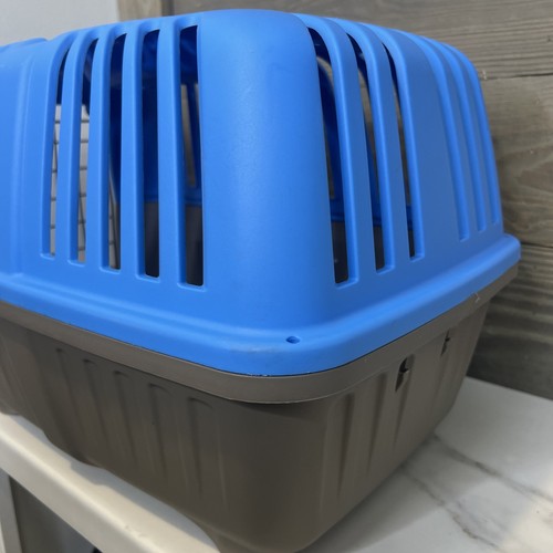 MidWest Homes for Pets Spree Hard-Sided Pet Carrier, 24-Inch Spree, Blue, 1-Door - Picture 5 of 13